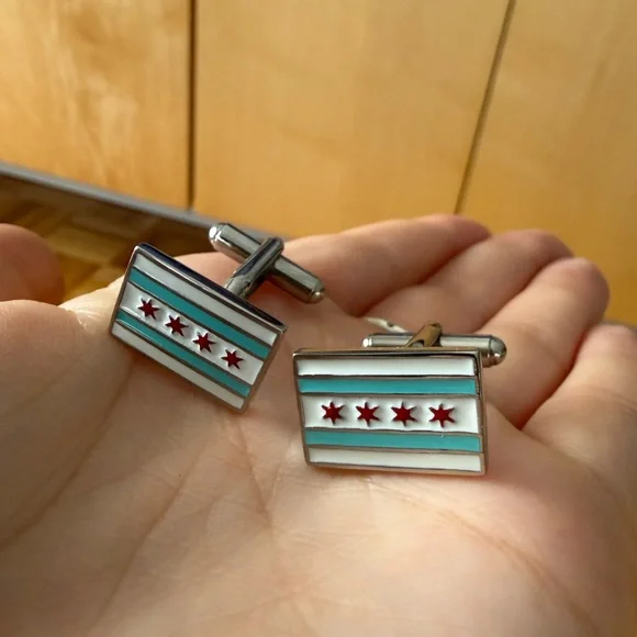 Chicago Flag Cufflinks - Picture 2 of 5